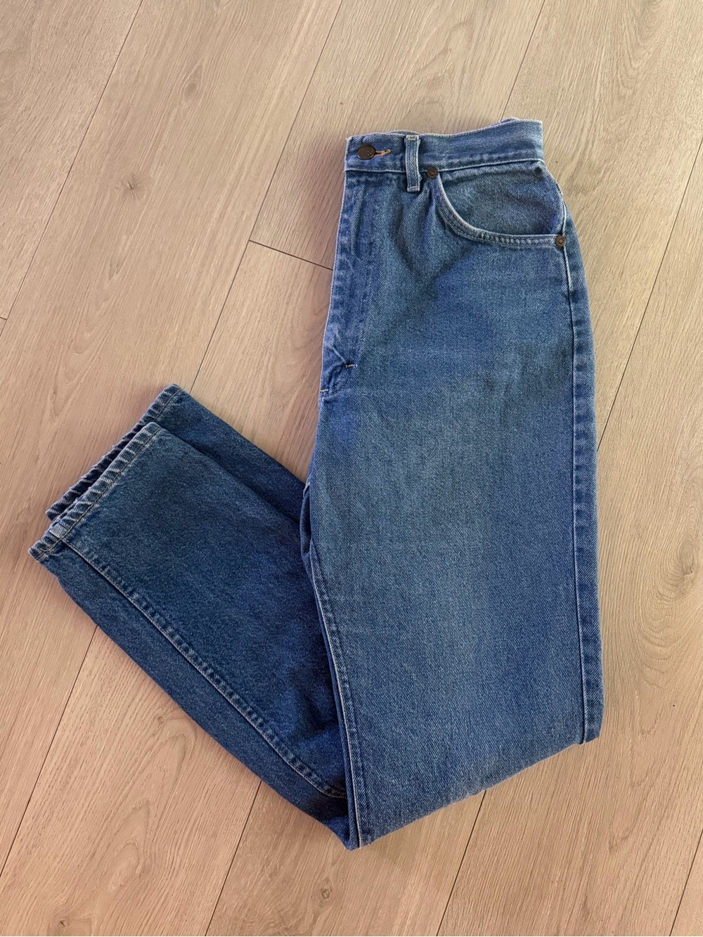 Vintage Lee Women's Denim Mom Jeans in Medium Wash